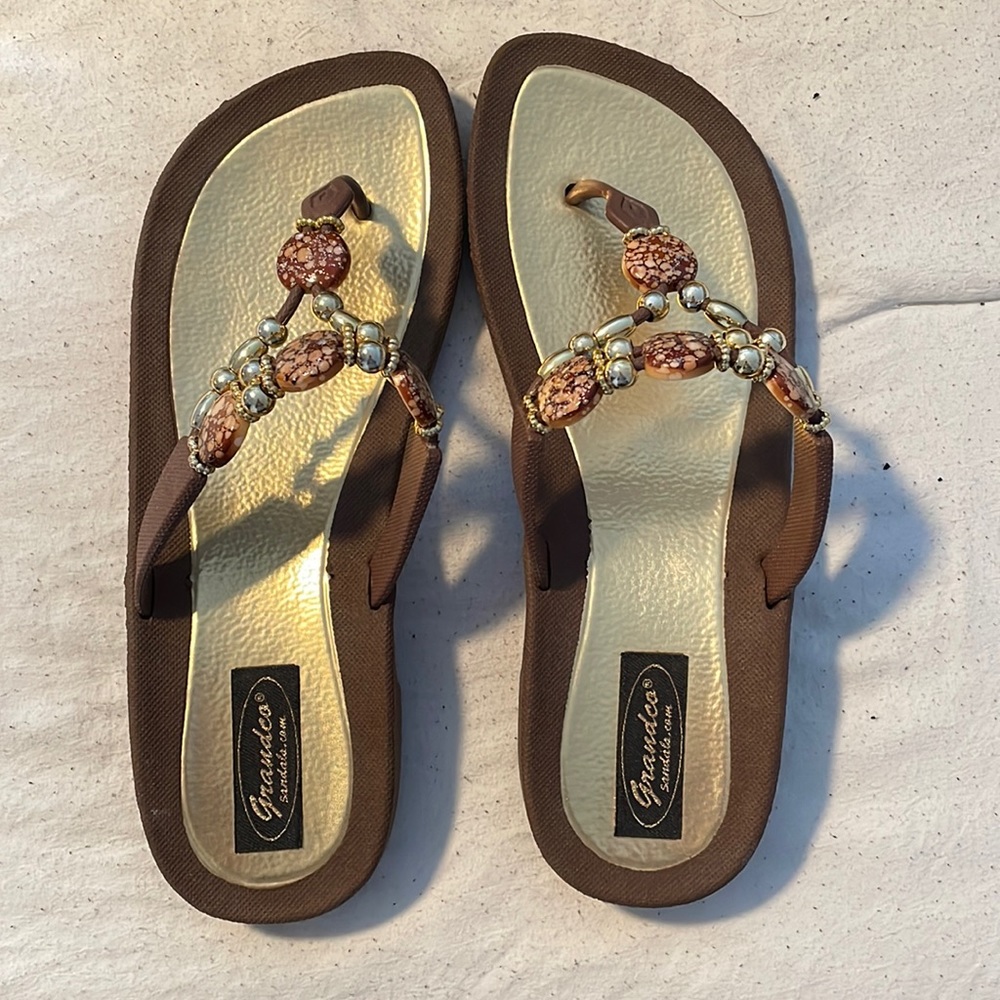 Grandco Sandals/ Beaded flip flops